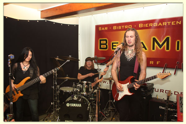 Ulrich Ellison & Tribe